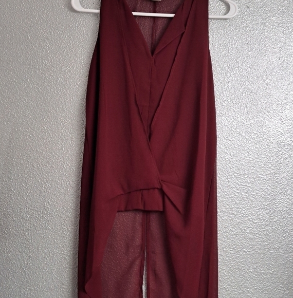 Sans Souci Maroon Sheer Hi/Low Blouse   Size S - Picture 1 of 3